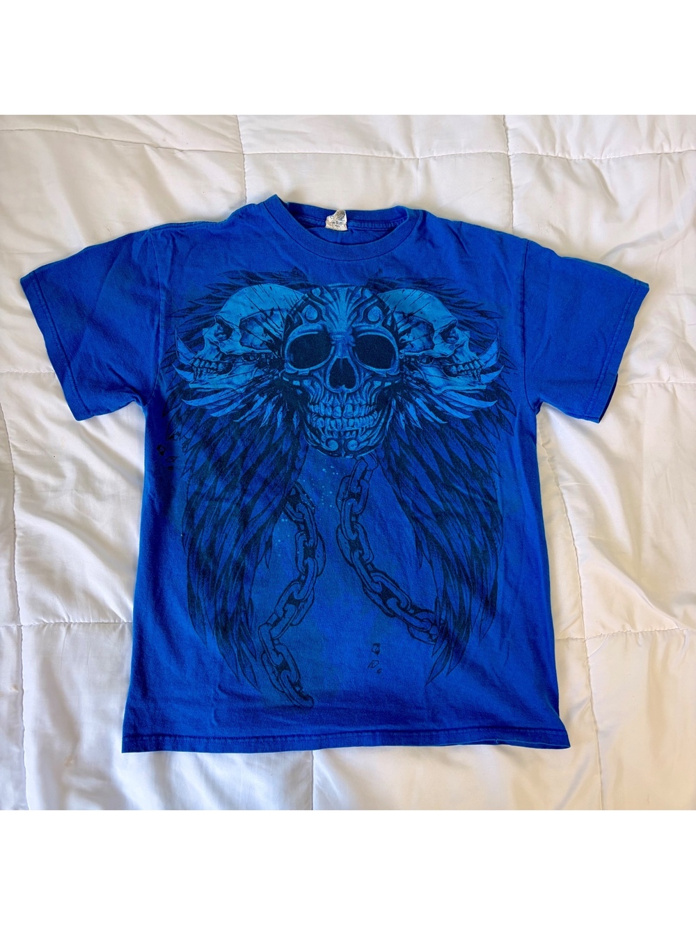 vintage y2k 2000s grunge blue skull & wings graphic tee t-shirt medium emo punk